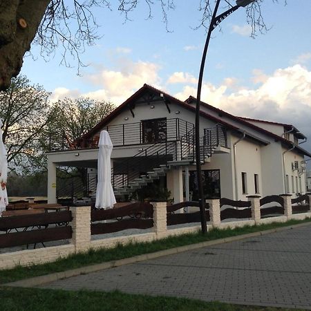 ノバ・スル Pod Kotwica Bed & Breakfast エクステリア 写真